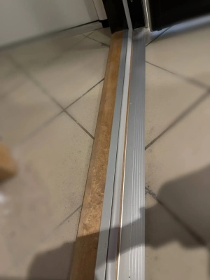 Дверь входная Kaski Puudesign Tyrsky, М9x21, правая, замок LC200, цвет Kaskipuun kuultomusta(Borgå),черный