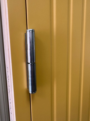 Дверь входная Kaski Kiilo Thermo, желтая, М9, левая, с замком ABLOY LC102