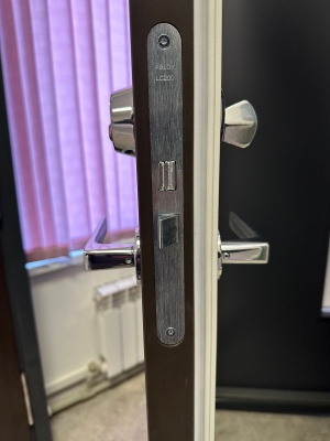 Эксклюзив! Дверь входная Kaski UOL2 с двухцветной окраской М9 левая в наличии!