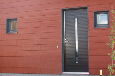 Дверь входная Kaski Puudesign Tyrsky, М9x21, правая, замок LC200, цвет Kaskipuun kuultomusta(Borgå),черный