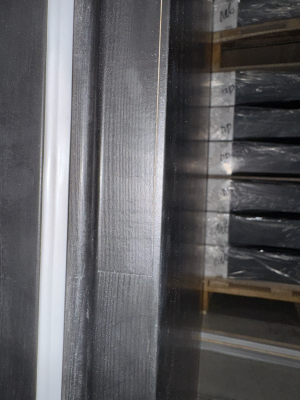 УЦЕНКА (№6С) UO1 (O1T10KL) Thermo KASKI глухая, Чёрная RAL9005, 10*21, ЛЕВАЯ, замок ASSA 8765