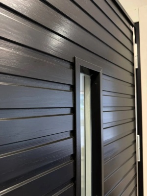 Дверь входная Kaski Puudesign Tyrsky, М9x21, правая, замок LC200, цвет Kaskipuun kuultomusta(Borgå),черный