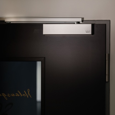 Дверной доводчик DORMAKABA TS 93 EN5-7